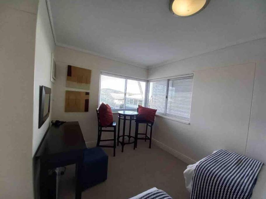 Waterfront - 1 South Quay Lovely Two Bed On Water 克尼斯纳 外观 照片