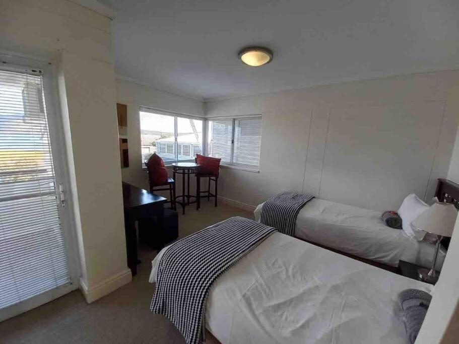 Waterfront - 1 South Quay Lovely Two Bed On Water 克尼斯纳 外观 照片